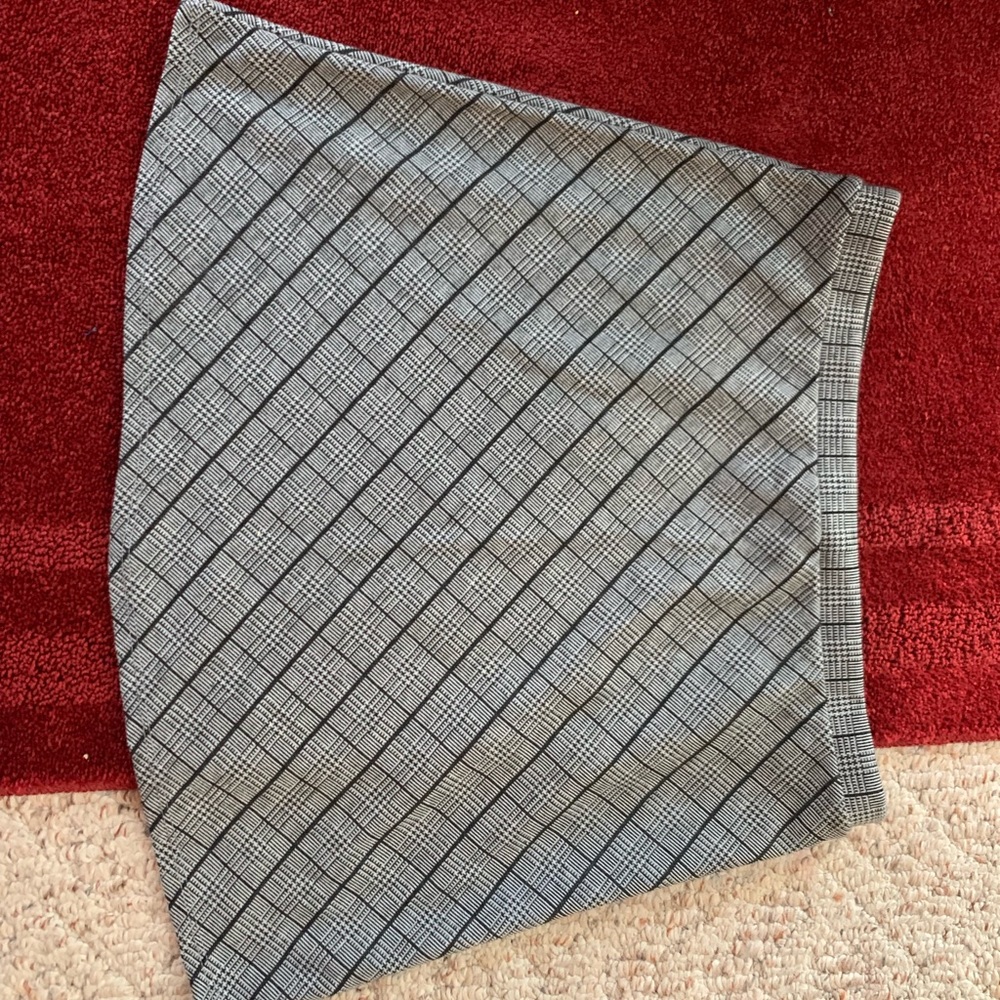 Ivy & Main Mini Skirt